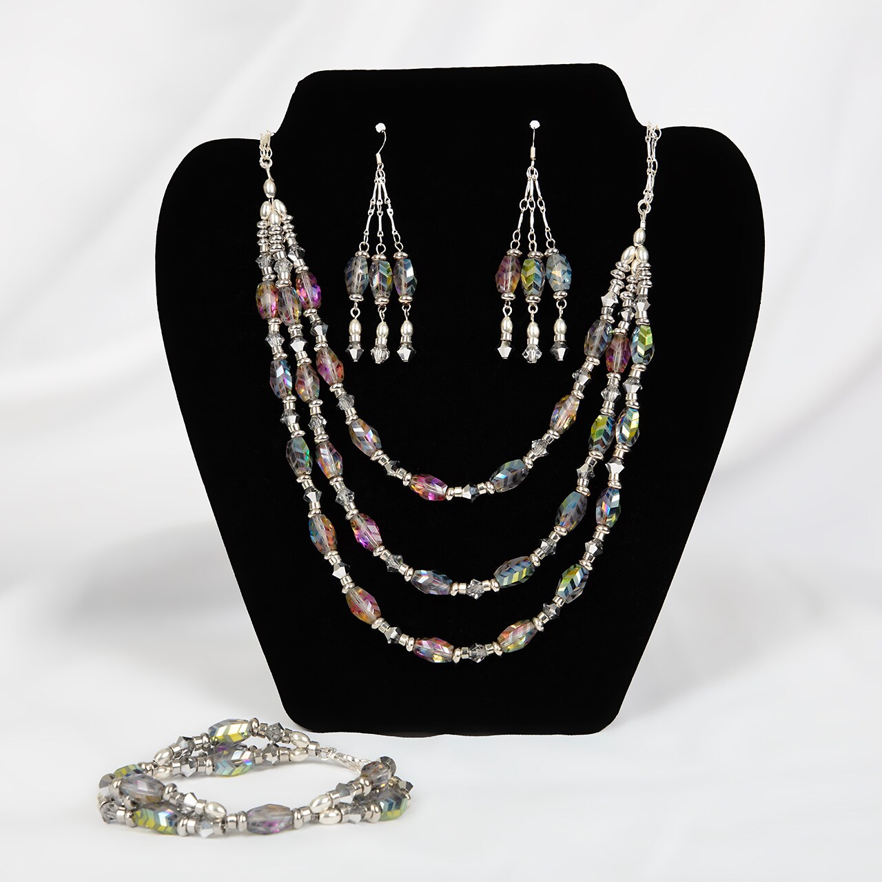 Holiday Statement Jewelry Set with Bead Landing and Cousin DIY